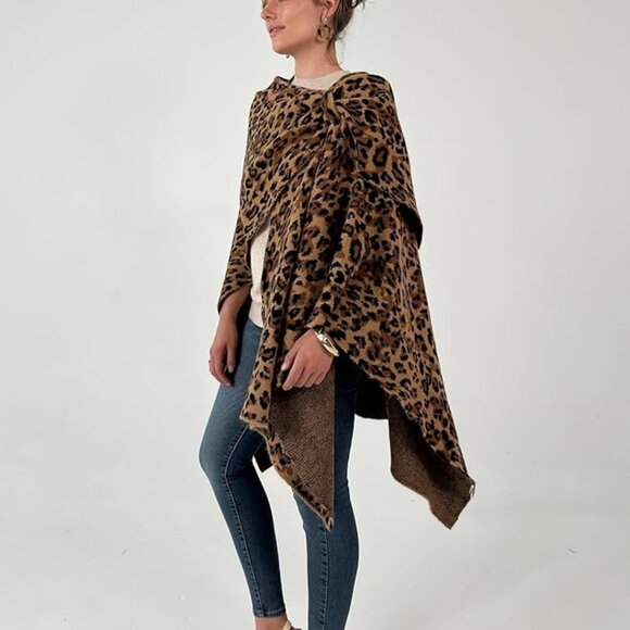 Women's Shawl Wrap Poncho Cardigan - Picture 4 of 6